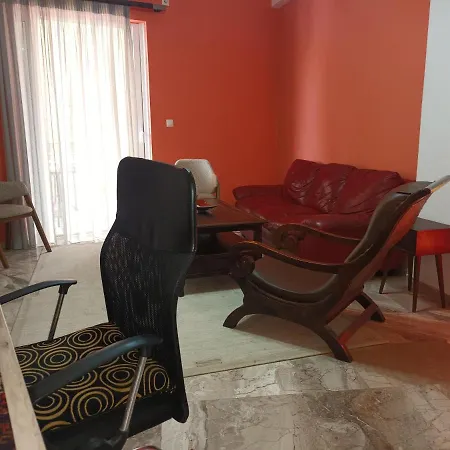 Happy House In Apartment *