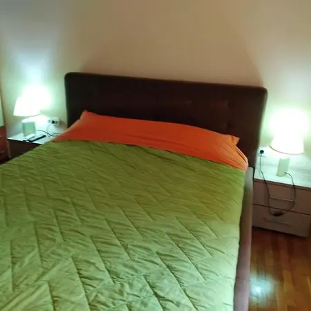 Apartment Happy House In