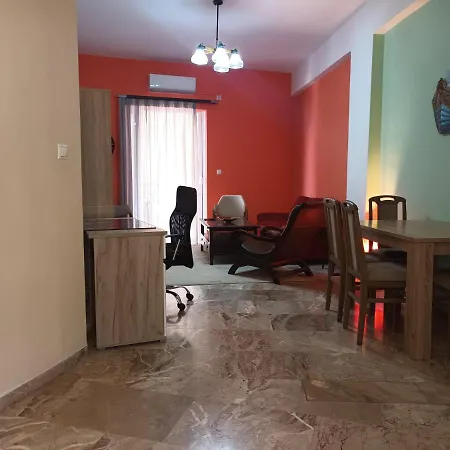 Apartment Happy House In