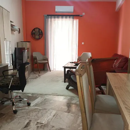 Happy House In Apartment *