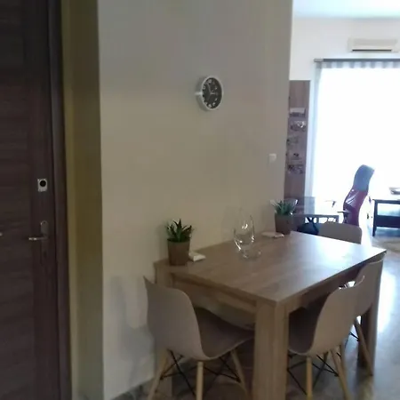 Apartment Happy House In *