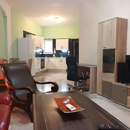 Happy House In Nafplio