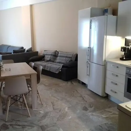 Happy House In Apartman